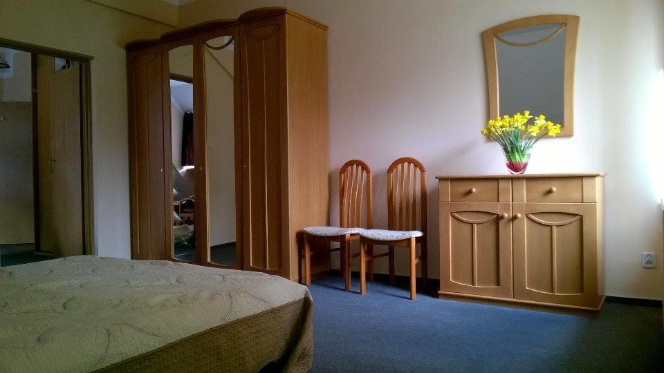 Chrobry Hotel Szprotawa ภายนอก รูปภาพ