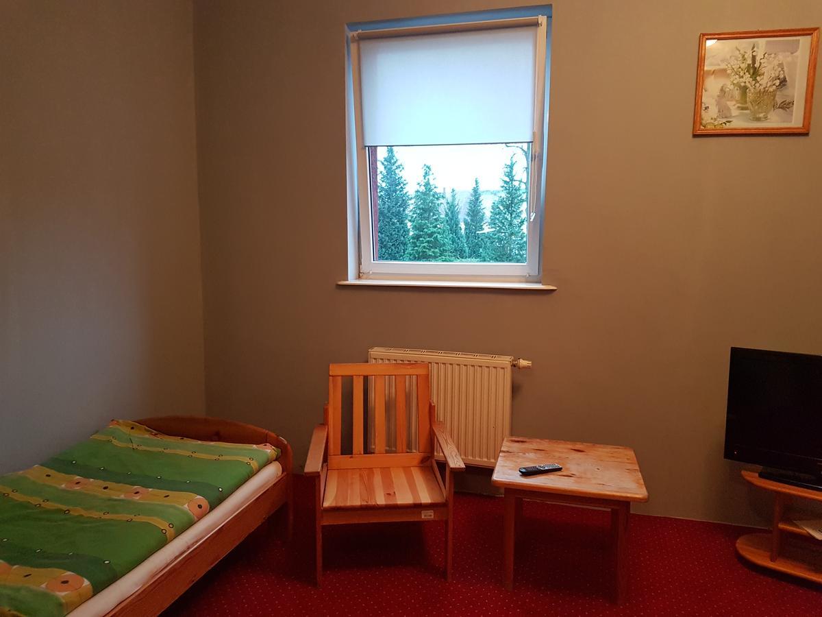 Chrobry Hotel Szprotawa ภายนอก รูปภาพ