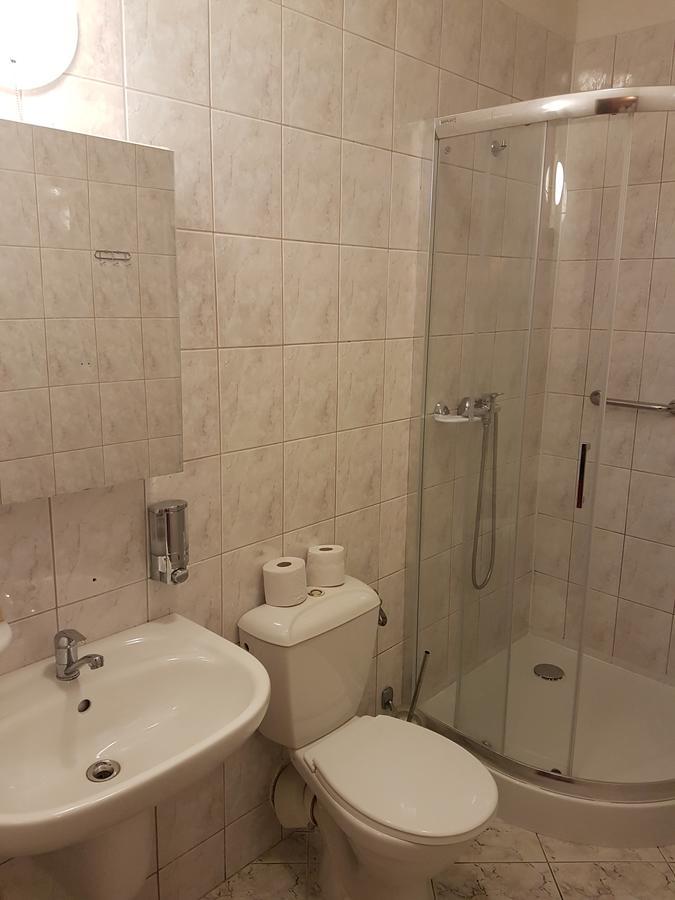 Chrobry Hotel Szprotawa ภายนอก รูปภาพ