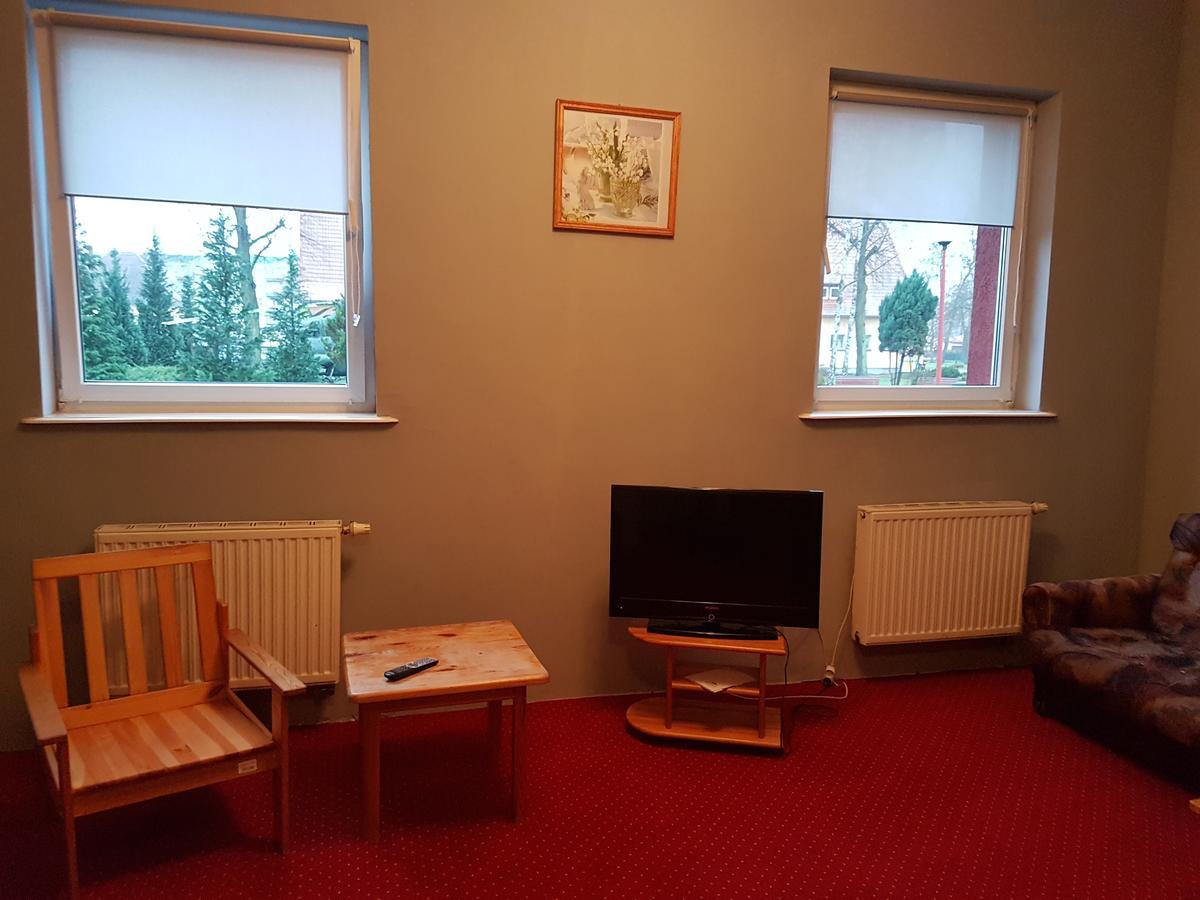 Chrobry Hotel Szprotawa ภายนอก รูปภาพ