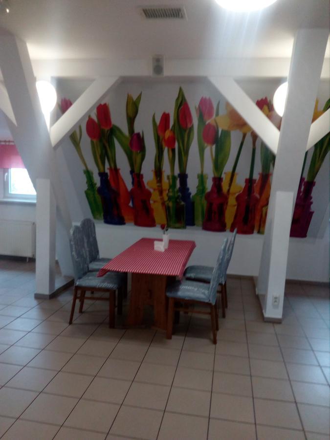 Chrobry Hotel Szprotawa ภายนอก รูปภาพ