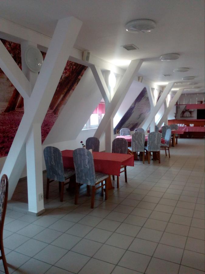 Chrobry Hotel Szprotawa ภายนอก รูปภาพ