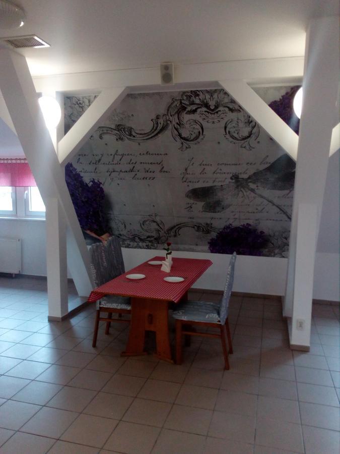 Chrobry Hotel Szprotawa ภายนอก รูปภาพ
